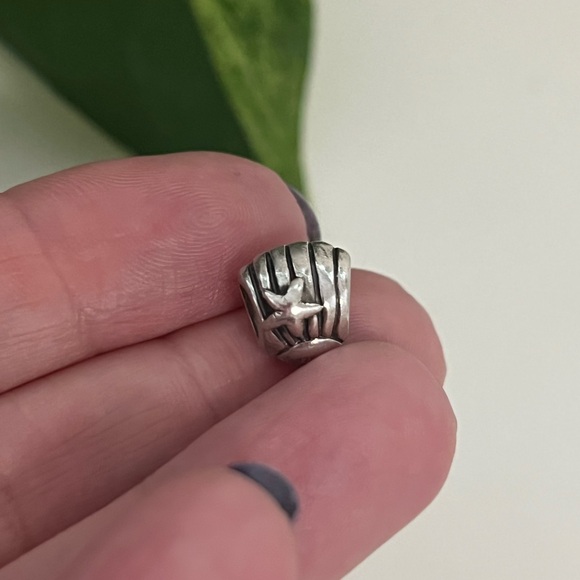 Retired Pandora Shell & Starfish Charm 🐚⭐️ - Picture 7 of 7